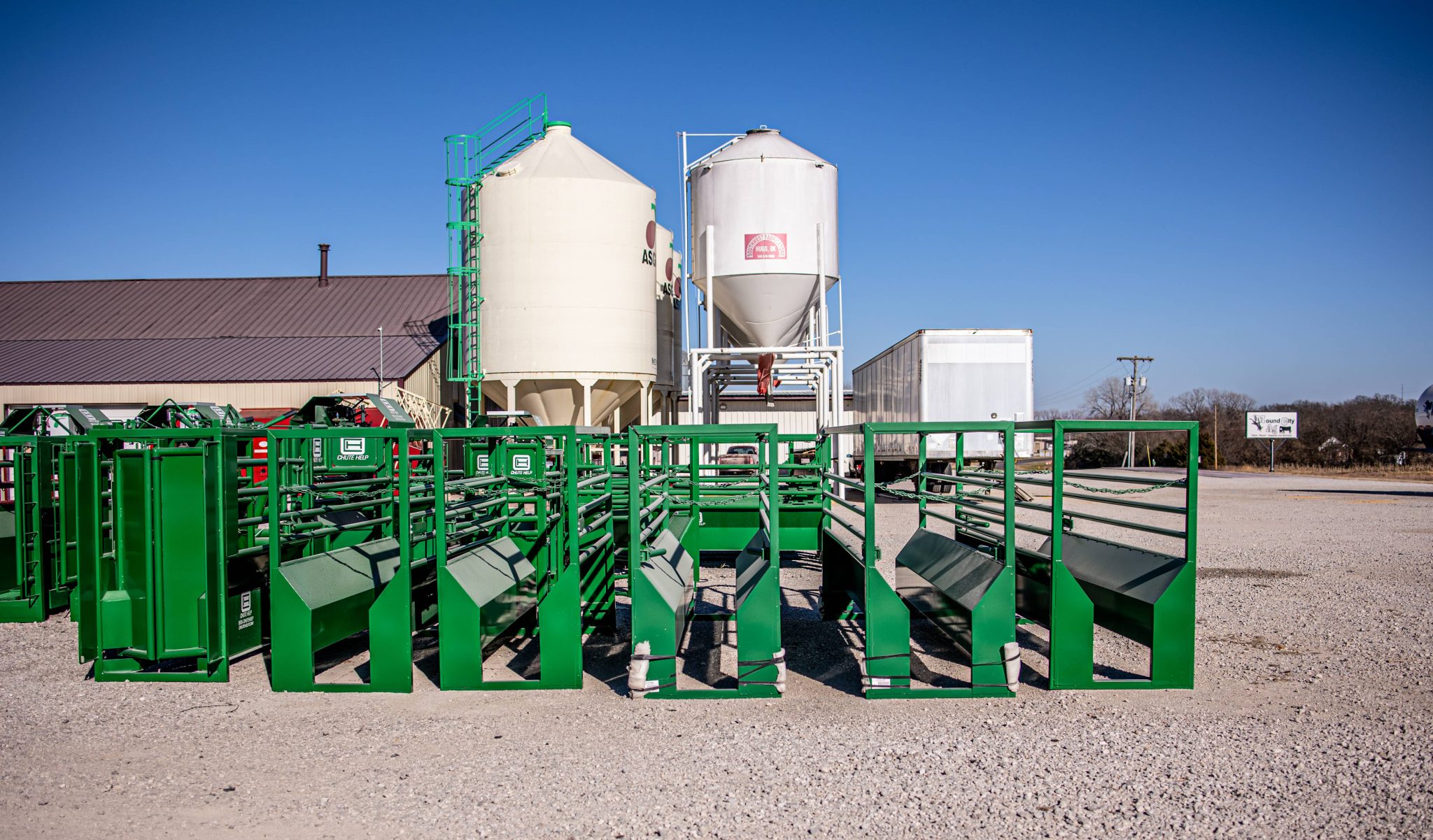 Supplies Mound City Ag